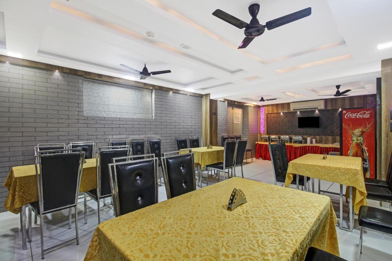 Hotel Townhouse Oak 92847 Glorious Palace Near Birla Mandir 3*
